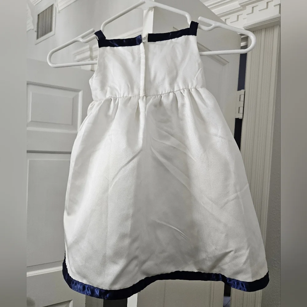 David's Bridal flower girl dress size 18 months - Picture 3 of 6